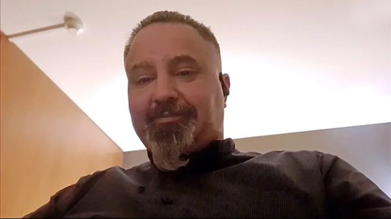 Proces sprawcy zamachu na jarmark bożonarodzeniowy w Magdeburgu. Oskarżony przemawiał półtorej godziny, nie mówiąc nic o ofiarach