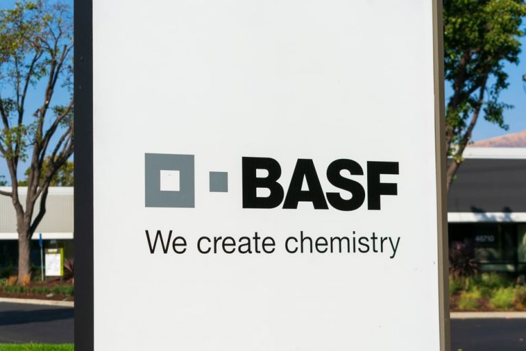 Zarobki w niemieckim koncernie chemicznym BASF – lista płac!