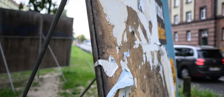 Niemcy: Zniszczono setki plakatów wyborczych na wybory federalne