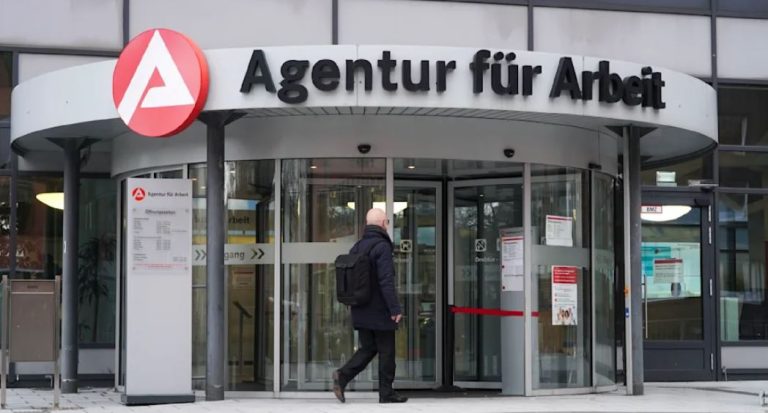 Niemcy: Powiaty domagają się zaostrzenia zasad przyznawania zasiłku obywatelskiego