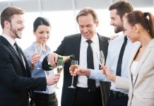 Niemcy: alkohol w miejscu pracy. Kiedy grożą konsekwencje?