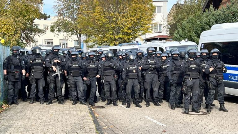 Strzały w szkole w Siegburgu (NRW)! 16-letni sprawca zatrzymany przez policję