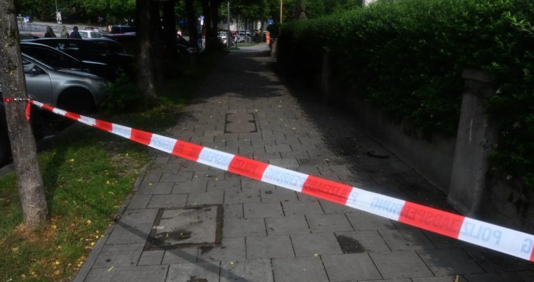 Brutalny atak w Monachium – podejrzana o pchnięcie nożem nie żyje