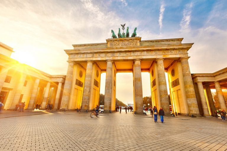 20 najpopularniejszych atrakcji turystycznych Berlina – Te miejsca musisz odwiedzić!