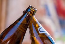 Sąd w Berlinie uchylił zakaz spożywania alkoholu w James-Simon-Park i Monbijou Park