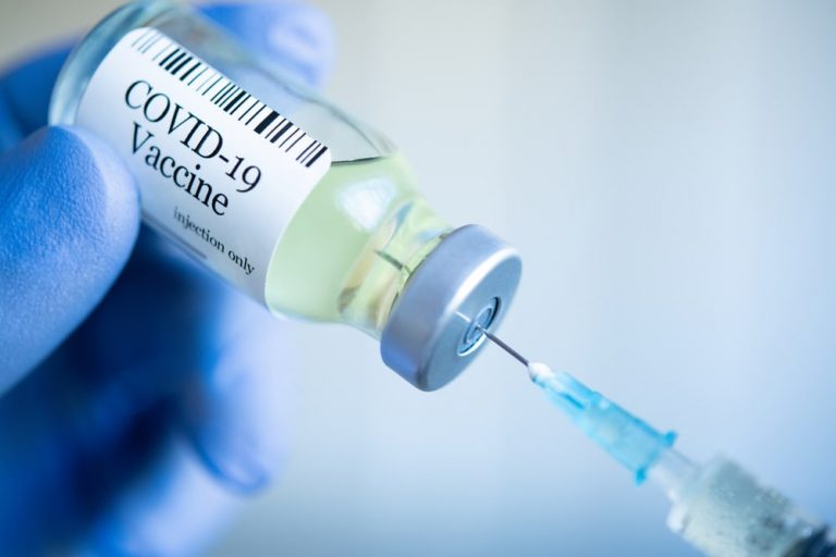 Członek zarządu Niemieckiej Fundacji Ochrony Pacjentów: Scholz musi wycofać się z planów wprowadzenia obowiązku szczepień