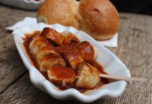 Już tylko jedna currywurst w miesiącu? Niemieckie Towarzystwo Żywieniowe zamierza wprowadzić nowe wytyczne dla wszystkich obywateli