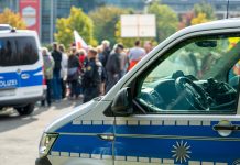 Nawet w Dniu Jedności Niemiec wiele osób zdecydowało się wziąć udział w poniedziałkowych demonstracjach w Berlinie i Brandenburgii