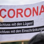 demonstracje przeciwko koronawirusowi
