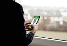 Setki sfałszowanych cyfrowych zaświadczeń szczepień. Przestępcy z Monachium trafili do aresztu