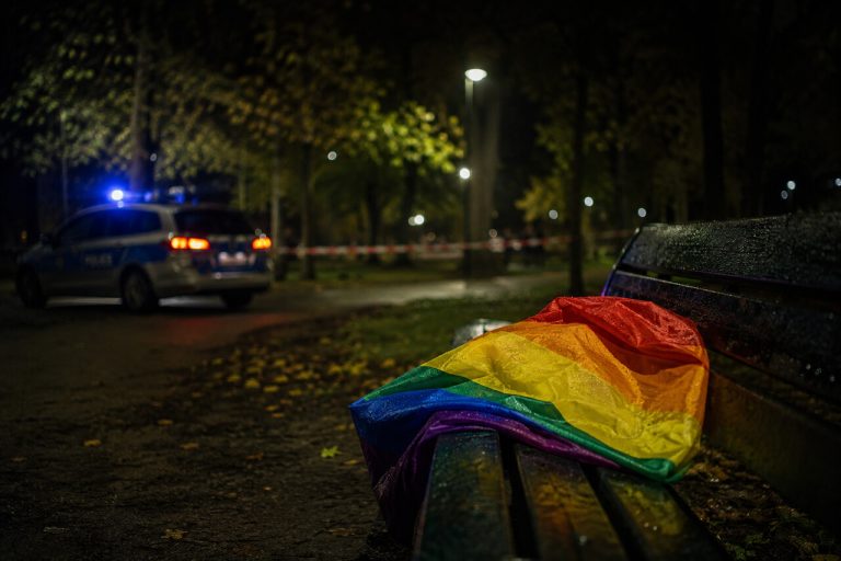 Niemcy: Brutalny atak na gejów w berlińskim parku. Śledczy badają możliwy motyw homofobiczny