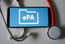 Obowiązkowa elektroniczna dokumentacja medyczna w Niemczech kuleje. Lekarze z Münsterland alarmują: chaos, błędy i obawy o ochronę danych