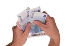 Wynagrodzenie, emerytura, zasiłek rodzinny w Niemczech: kto dostanie więcej pieniędzy w 2023 roku?