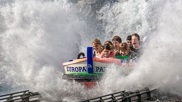 Po kilkumiesięcznej przerwie spowodowanej pandemią Europa-Park w Badenii-Wirtembergii wznawia działalność