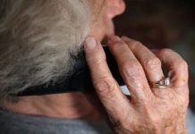 Fałszywi komornicy – niemiecka policja ostrzega przed nowym oszustwem telefonicznym