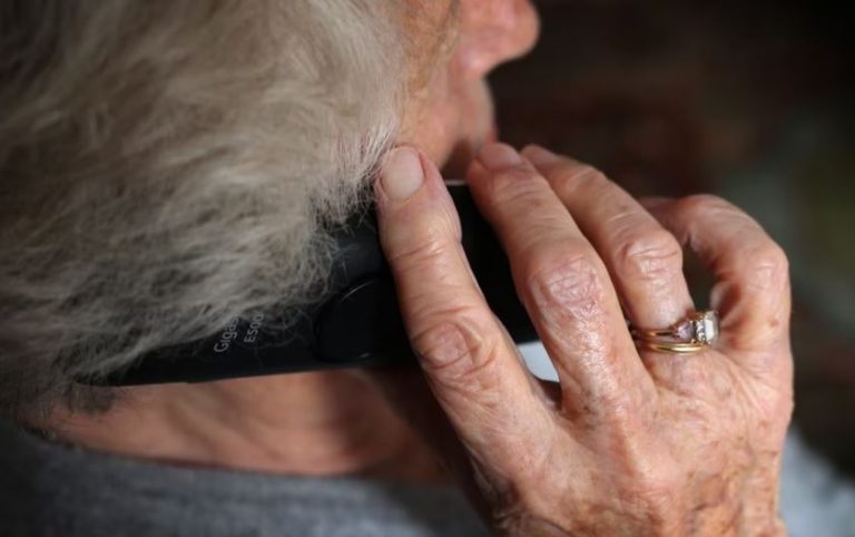 Fałszywi komornicy – niemiecka policja ostrzega przed nowym oszustwem telefonicznym