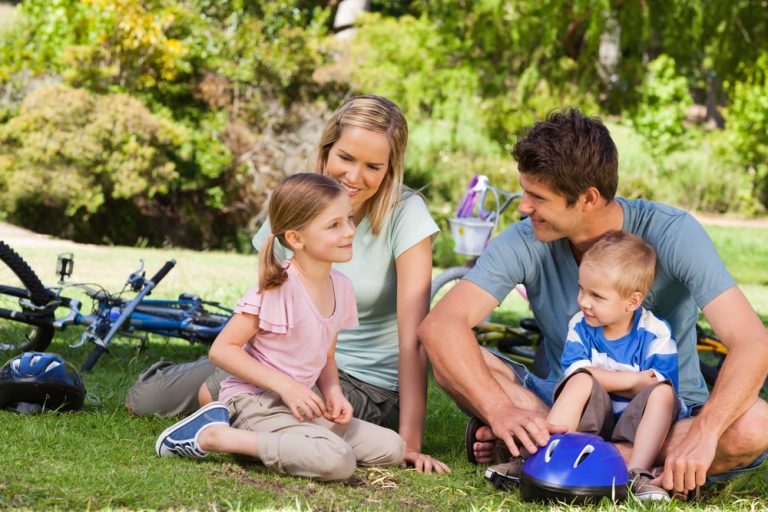 Kanclerz Niemiec chce wprowadzić podstawowy zasiłek na dzieci mimo zastrzeżeń ministra finansów