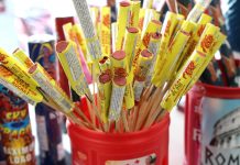 W czwartek w Niemczech ruszyła sprzedaż fajerwerków: 100-metrowa kolejka w Berlinie i wydatki rzędu tysiąca euro!