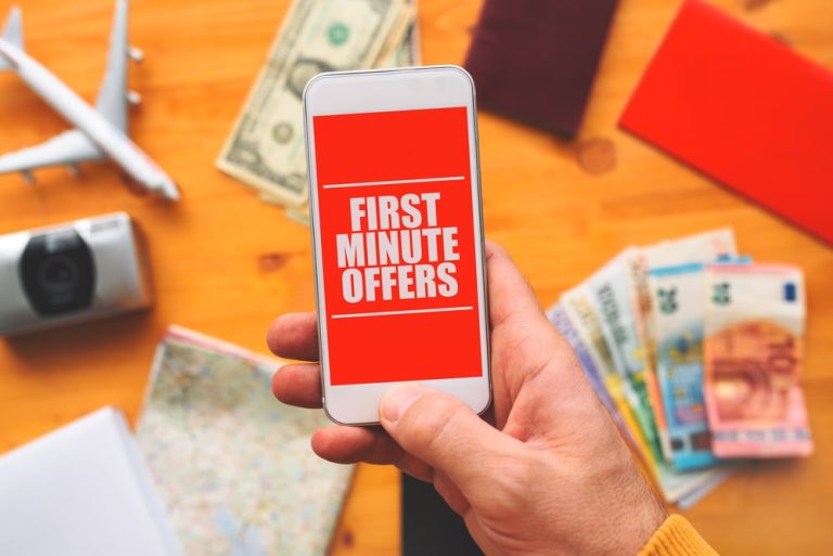 Planowanie wakacji: uwaga na oferty first minute