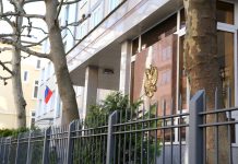 Rosja musi zamknąć cztery konsulaty w Niemczech