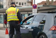 Bawaria chce ścisłych kontroli na granicach dla powracających z urlopów