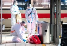 Hamburg: brutalny atak nożem na dworcu głównym, 18 osób rannych