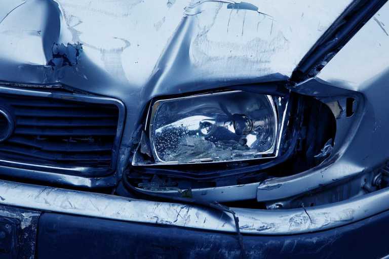 Wypadek samochodowy w Niemczech – jak się zachować w miejscu wypadku?