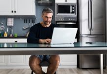 Niemiecki minister pracy chce umożliwienia zatrudnionym pracy zdalnej także po ustaniu pandemii