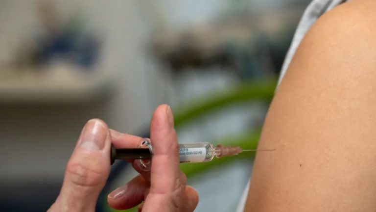 Szef Stiko opowiada się za szczepieniami przeciwko HPV w niemieckich szkołach