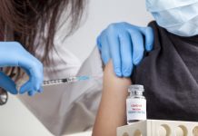 Europejska Agencja Leków chce jeszcze w maju podjąć decyzję w sprawie szczepionki dla dzieci