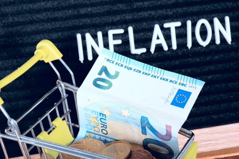Niemiecki rząd spodziewa się wysokiej inflacji i recesji w 2023 roku