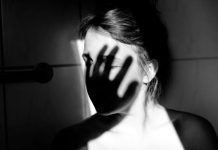 Niemcy: Infolinia dla kobiet doświadczających przemocy jest teraz łatwiej dostępna – również w języku polskim!