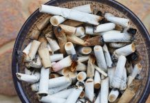 Niemcy: Dym papierosowy od sąsiada nie daje ci żyć? Możesz obniżyć czynsz nawet o 10 procent!