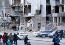 W wyniku poniedziałkowego ataku Rosji na Kijów uszkodzony został budynek niemieckiego konsulatu