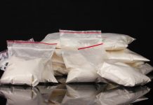 Brandenburgia: policjanci znaleźli 1,2 tony kokainy w skrzynkach z bananami