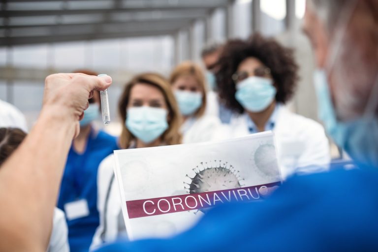 Wpadka z testami na koronawirusa w Bawarii: 1000 osób nie wiedziało, że jest zarażonych!