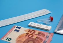 Nowe zasady wjazdu do Niemiec od 1 sierpnia: Oto ile kosztują testy na koronawirusa w popularnych krajach urlopowych!