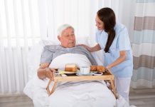 Niemcy: premia dla personelu pielęgniarskiego dopiero w 2022 roku