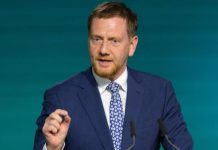 „Limit 200 000 azylantów” – Kretschmer wzywa do zmiany konstytucji i wprowadzenia górnego limitu dla osób ubiegających się o azyl w Niemczech