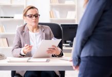 Lauterbach: szef powinien mieć prawo zapytać pracownika o szczepienie przeciwko COVID-19