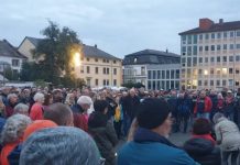 Nadrenia-Palatynat: podczas demonstracji 450 osób żądało zmniejszenia liczby uchodźców w Kusel