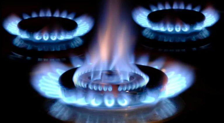 Eksperci zalecają ograniczenie cen gazu do wiosny 2024 roku – czy koalicja pójdzie w tym kierunku?