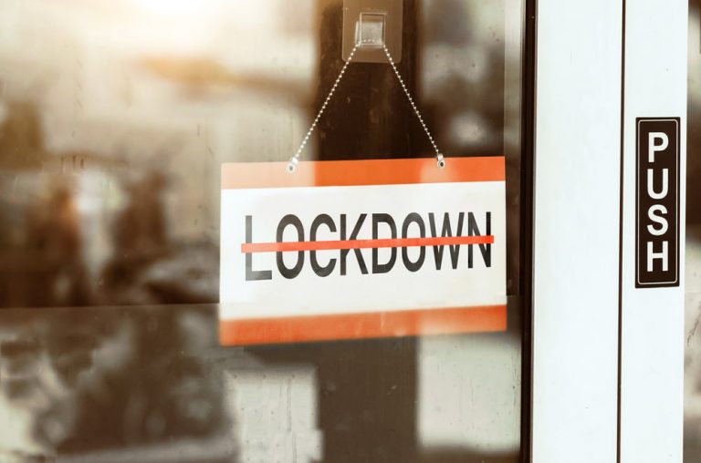 Ministerstwo Gospodarki Niemiec dementuje pogłoski o rzekomo planowanym częściowym lockdownie:  „To bzdury”