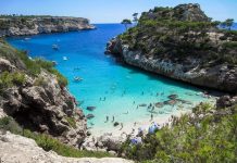 Gwałtowny wzrost rezerwacji lotów na Majorkę. Niemiecki rząd apeluje do obywateli o pozostanie w domach