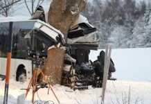 Saksonia: Matka broni kierowcy autobusu, który spowodował wypadek, w wyniku którego zginął jej10-letni syn