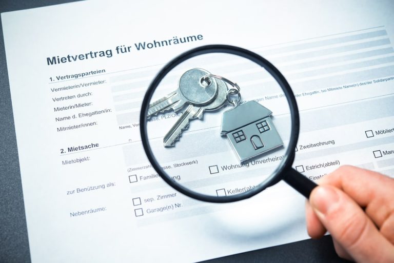 Lörrach w Badenii-Wirtembergii: miasto wypowiada umowy najmu 40 lokatorom, aby zakwaterować uchodźców