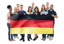 W 2020 roku do Niemiec imigrowało znacznie mniej obcokrajowców niż w latach poprzednich