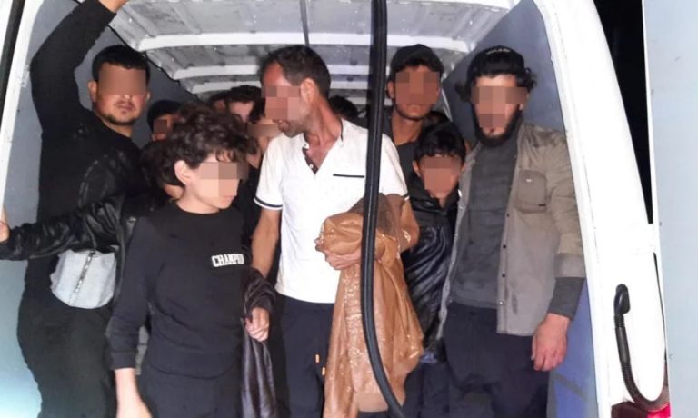 Saksonia: Najmłodszy przemytnik uchodźców miał 15 lat – nie musi odsiadywać wyroku