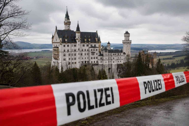 Zgwałcił i zabił turystkę przy zamku Neuschwanstein. Teraz walczy z deportacją ze strachu przed karą śmierci