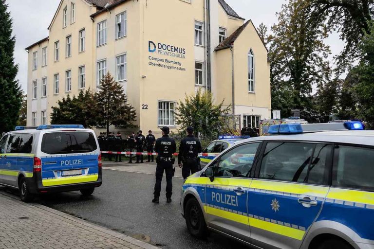 Dwie osoby nie żyją po ataku w szkole w Niemczech! Zatrzymano 19-latka